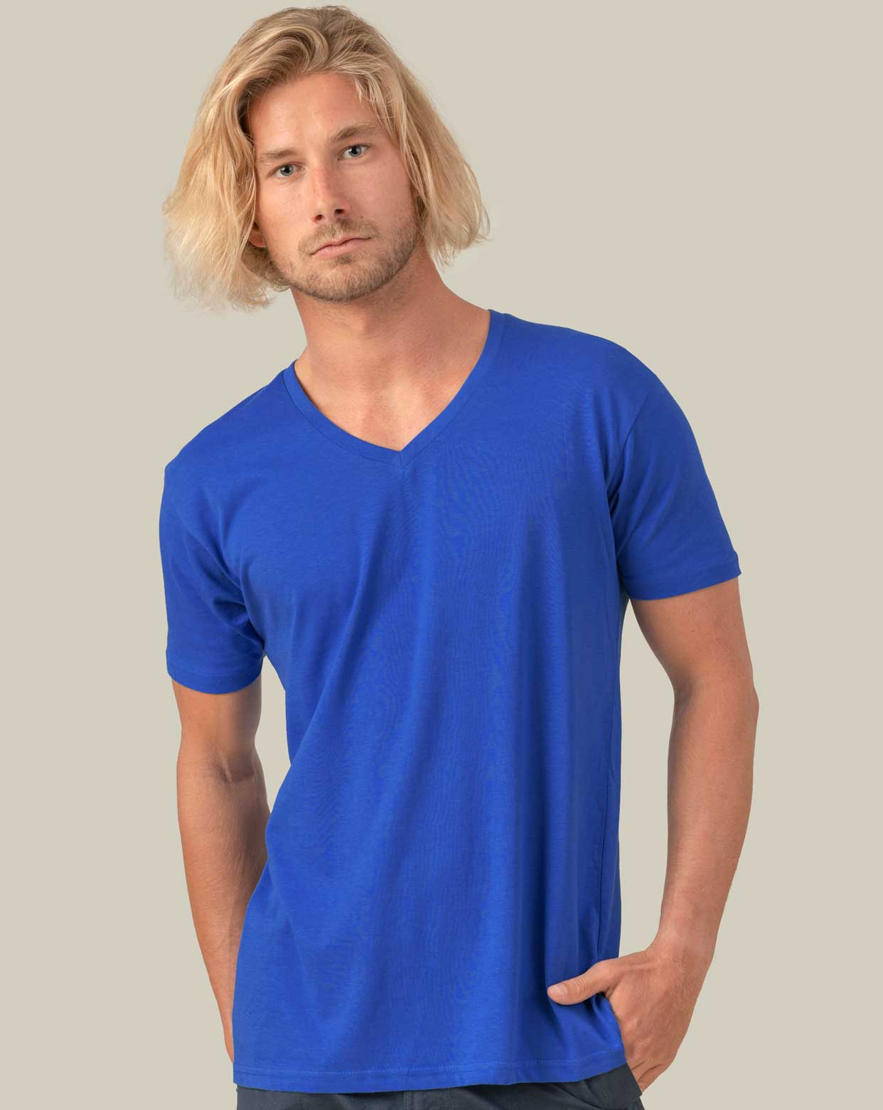 Camiseta JHK cuello de pico